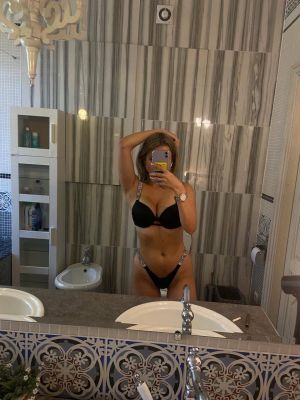 Девушки Мурманска — инди Александра